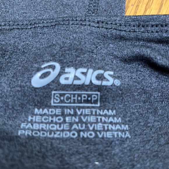 Asics Gray Leggings, like new, extra details are sheer back knee, pocket on back - Picture 5 of 5